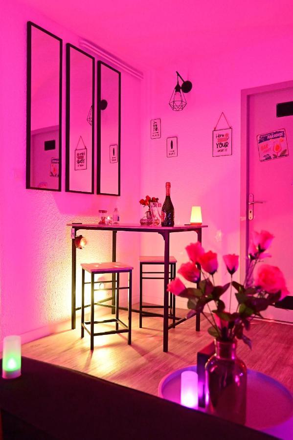 Luxe Sauna Privatif Et Grand Bain Jacuzzi A Deux A Biscarosse Plage Pour Nuit Romantique Avec Decoration Led Et Bougies Biscarrosse Dış mekan fotoğraf