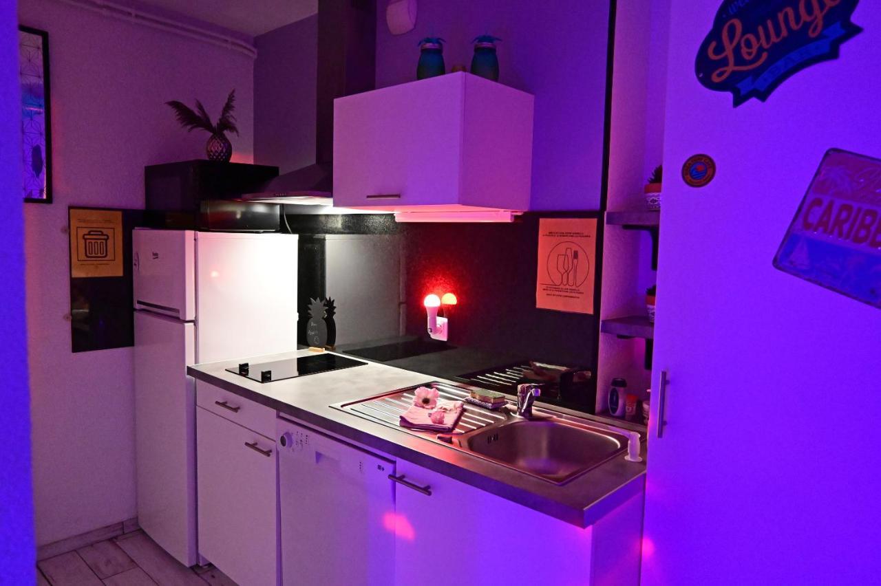 Luxe Sauna Privatif Et Grand Bain Jacuzzi A Deux A Biscarosse Plage Pour Nuit Romantique Avec Decoration Led Et Bougies Biscarrosse Dış mekan fotoğraf